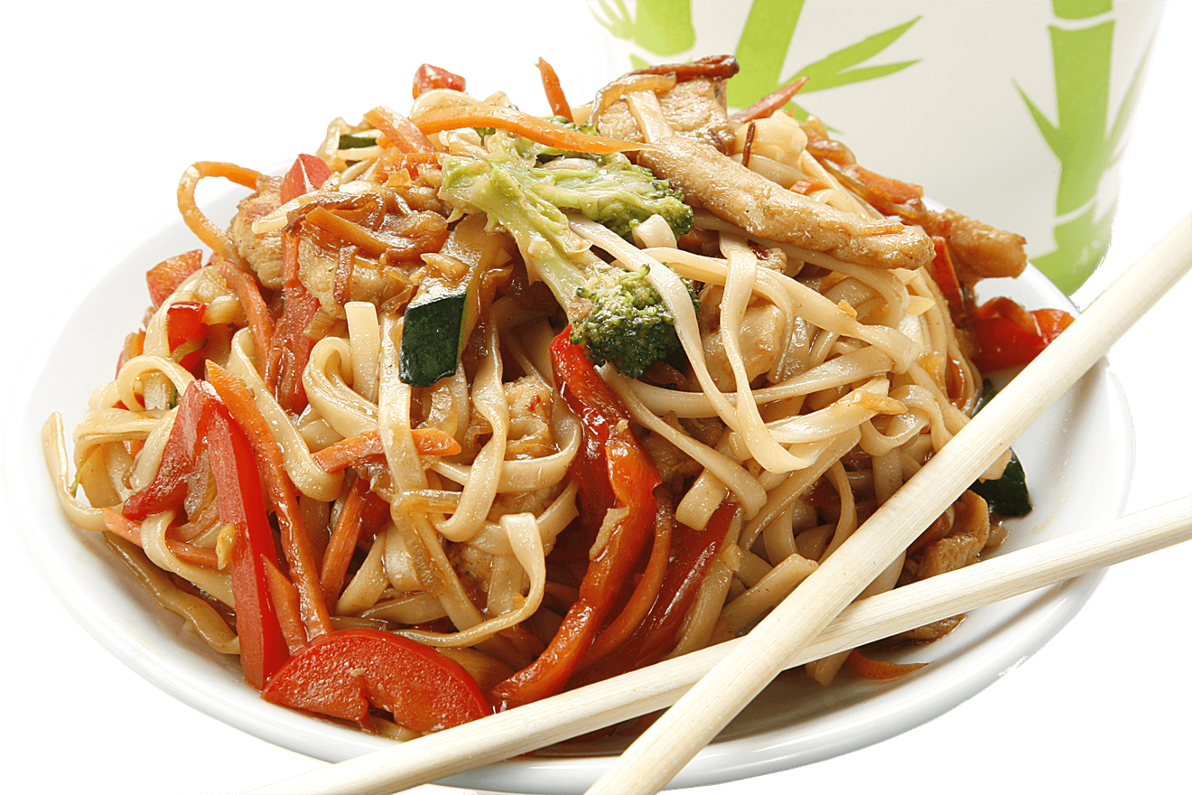 Пшеничная лапша удон с овощами (сладкий перец, цуккини, брокколи, морковь, лук) и куриным филе, приготовленная на ВОК с пикантным слабоострым соусом. Большая порция для любителей лапши. Удон XL с овощами и курицей, соус слабоострый